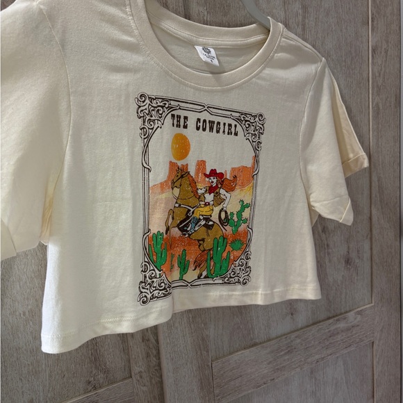 The Cowgirl Y2K Crop Top - Picture 2 of 4